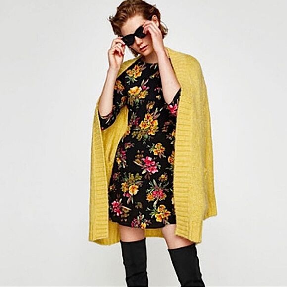 ZARA Floral Dress Black Long Sleeves Scoop Neck Shift Size Medium - Picture 2 of 9